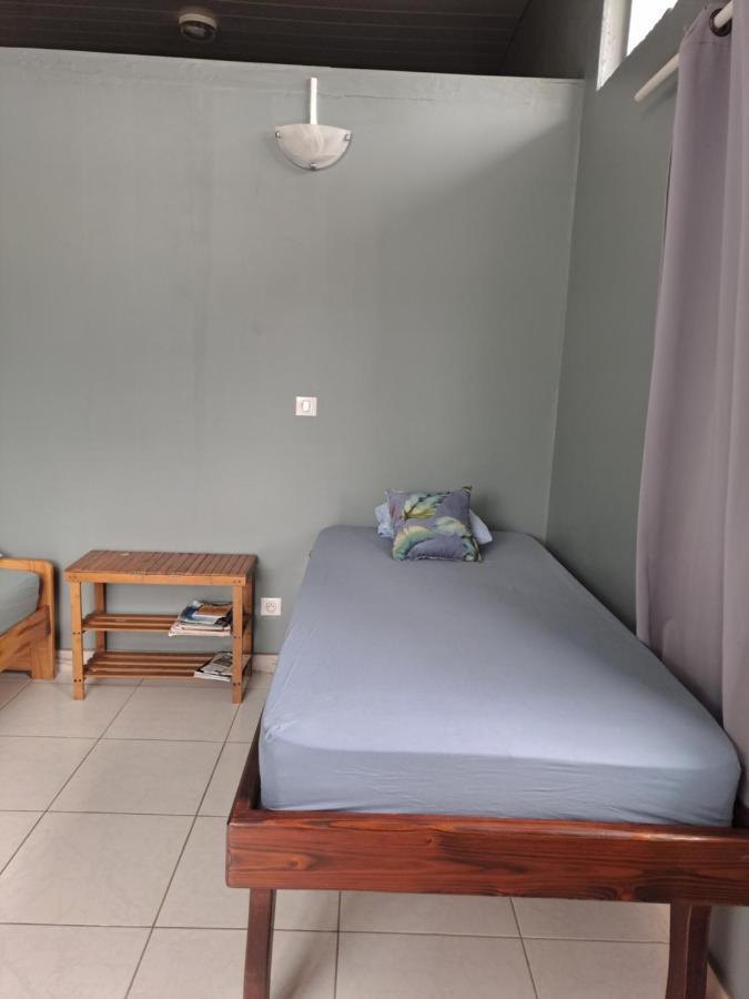 Laure Hebergement Loue Lits En Dortoir Hostel Faaa Luaran gambar